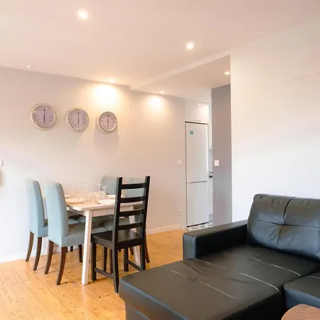 Lejlighed Charming Duplex In Graca | By Airnest *