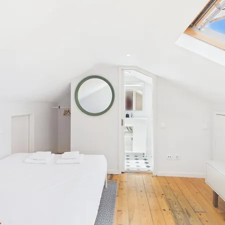 Charming Duplex In Graca | By Airnest 公寓 *