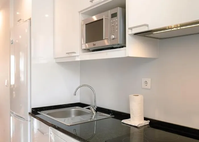 Charming Duplex In Graca | By Airnest Лиссабон